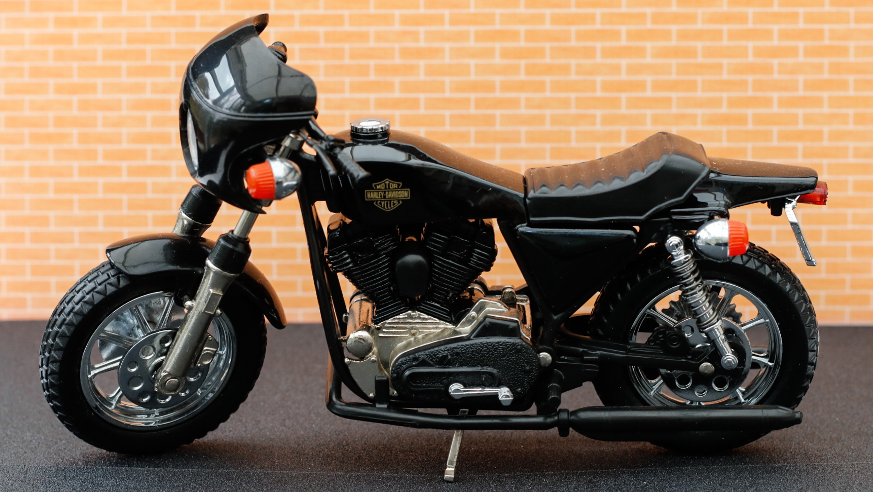 Matchbox 1-15 HD Cafe racer